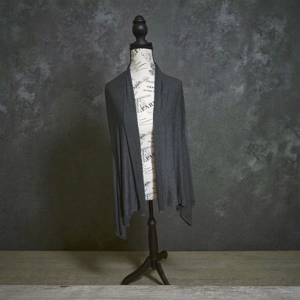 Elegant Gray Women's Cardigan‎